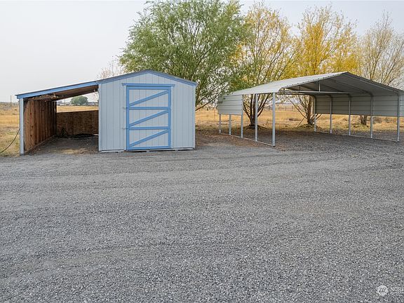 5th image of 10492 Road A NW