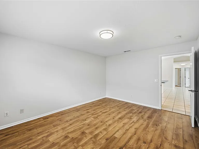 2260 Mistleto Ln — Photo 19