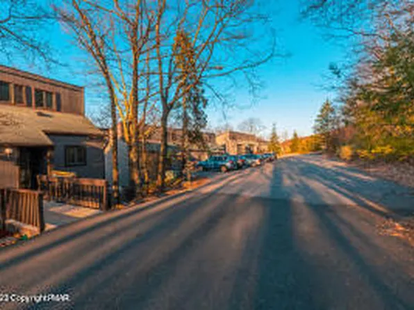 177 Upper Village Way, Tannersville, PA 18372