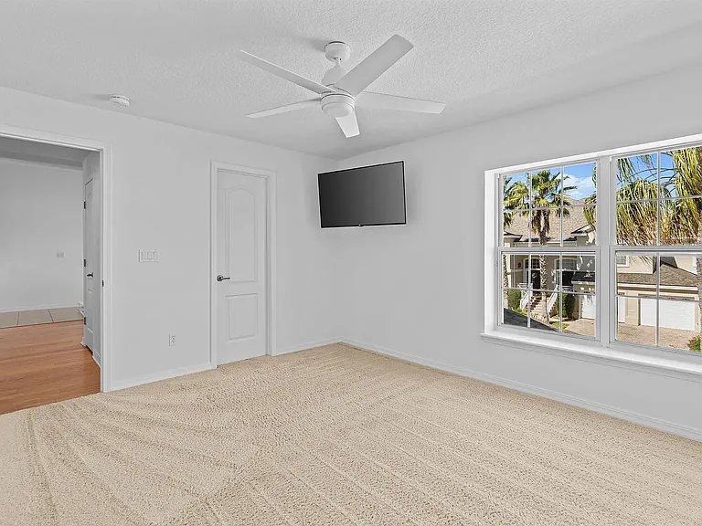 1005 Makarios Dr — Photo 7
