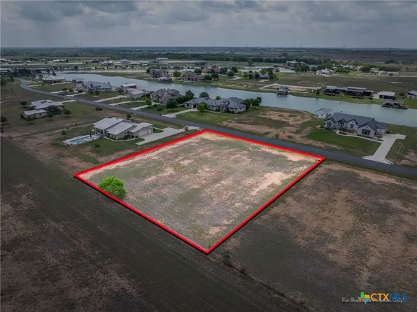 114 River Ranch Cir, Martindale, TX 78655