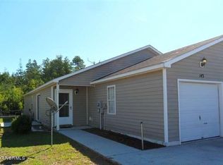 143 Charlton Rd, Hubert, NC 28539