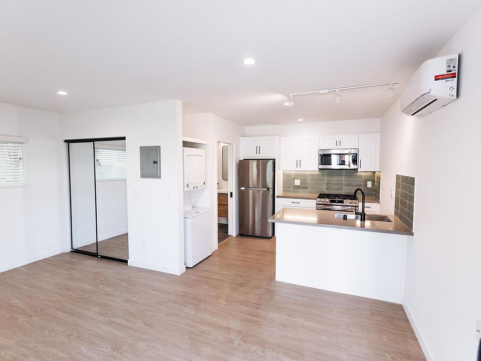 1st image of 1201 Idaho Ave #12