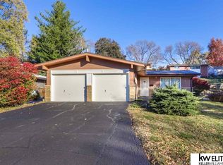 9354 Miami St, Omaha, NE 68134