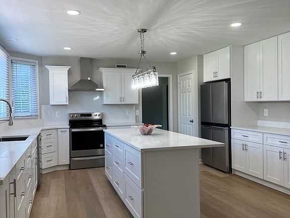 5th image of 21274 Meadowsweet Ct