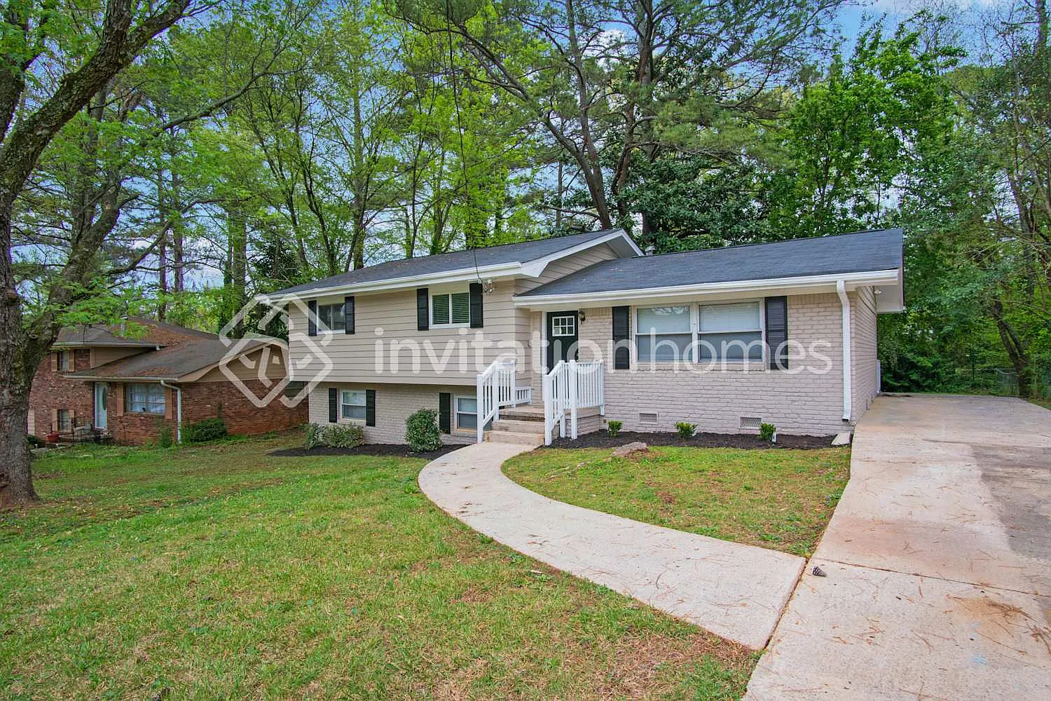 2164 Galway Ln Decatur, GA 30032 — Photo 1