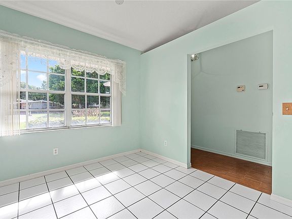 5th image of 1235 37th Ave