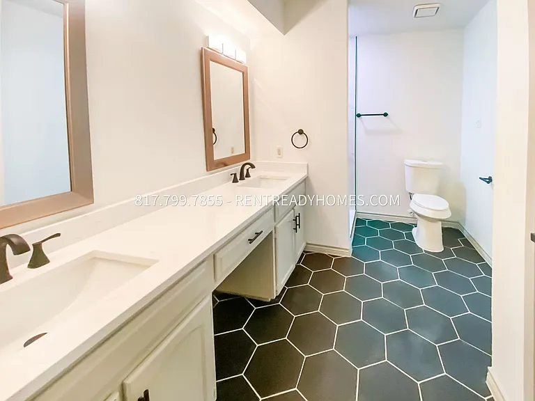 203 Shady Oaks Cir — Photo 11