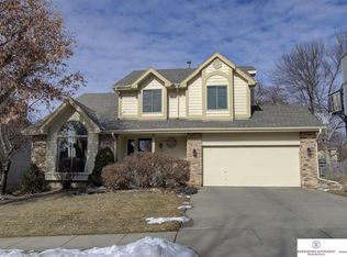 16918 K St, Omaha, NE 68135