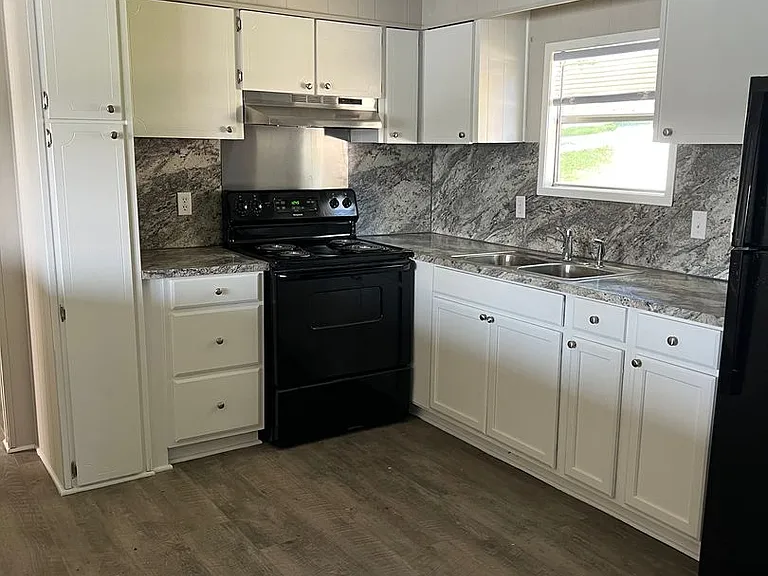 6950 Ingleside Dr — Photo 9