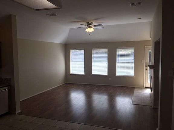 3rd image of 1722 Grassy Creek Dr