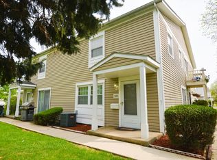 1328 Amy Ct, Wheeling, IL 60090