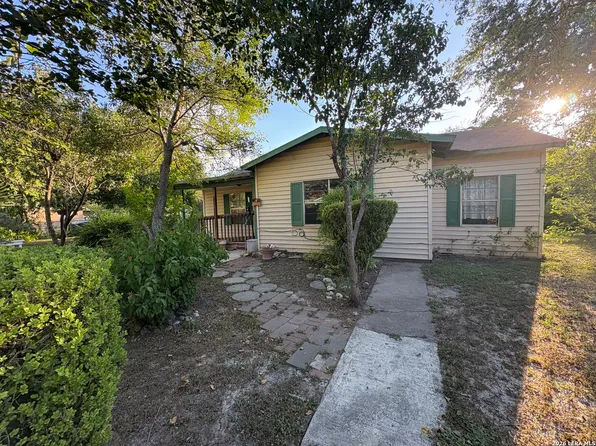 517 MARGARITA ST, Uvalde, TX 78801