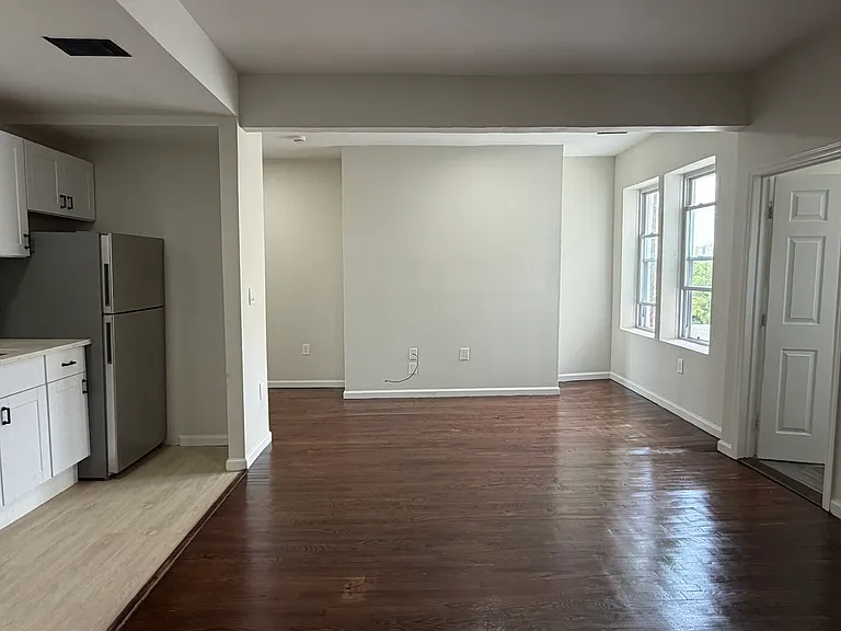 168 N Grove St #410 — Photo 10