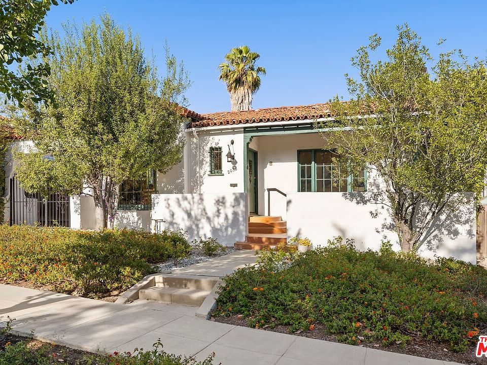 1st image of 2032 Holmby Ave
