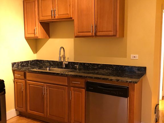 5th image of 5452 N Ashland Ave