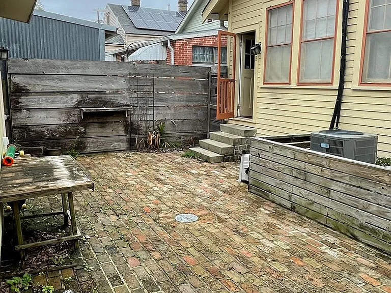 4616 - 4618 Toulouse Street — Photo 21
