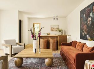 5698 Holly Oak Dr, Los Angeles, CA 90068