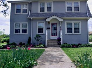54 Chestnut Ave, Saint Louis, MO 63119