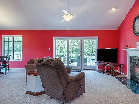 5th image of 24164 Villa Ct