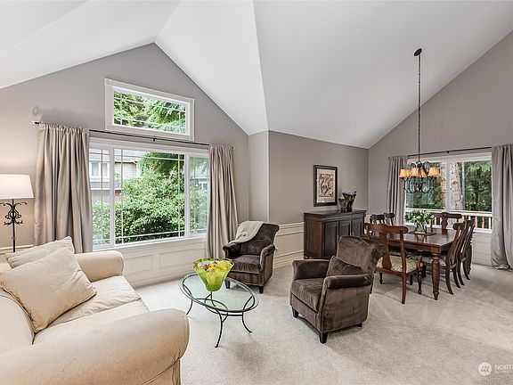 3rd image of 3139 240th Avenue NE
