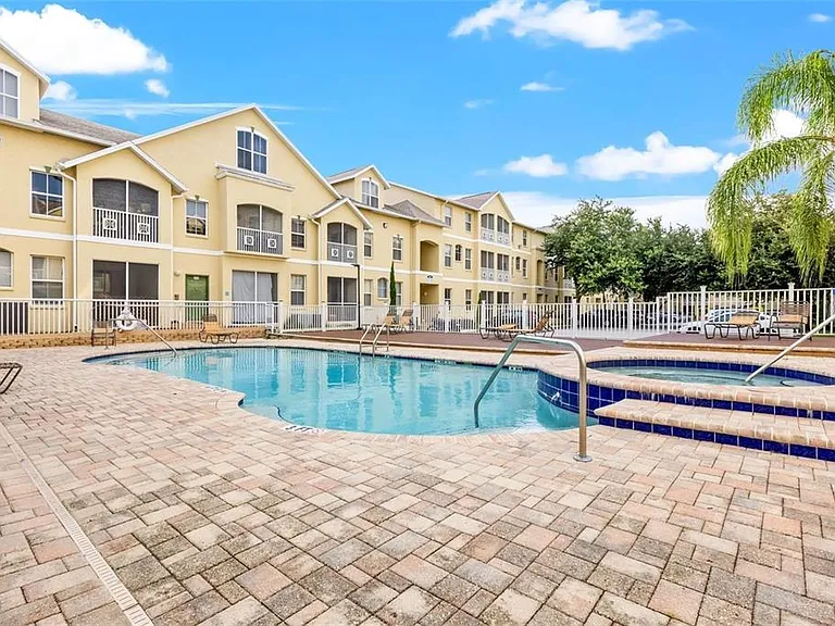 5009 Sunridge Palms Dr #203 — Photo 9