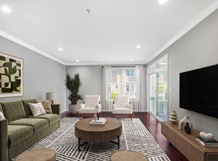 423 Newburgh Ct, West New York, NJ 07093