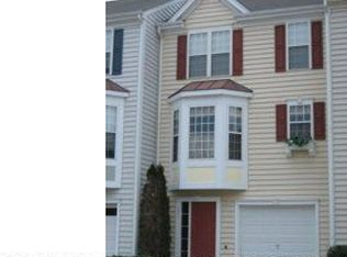 43518 Greenwich Sq, Ashburn, VA 20147