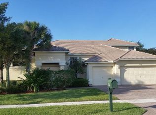 7068 Brunswick Cir, Boynton Beach, FL 33472