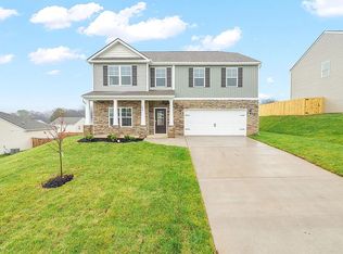 153 Kayle Ln, Lenoir City, TN 37771