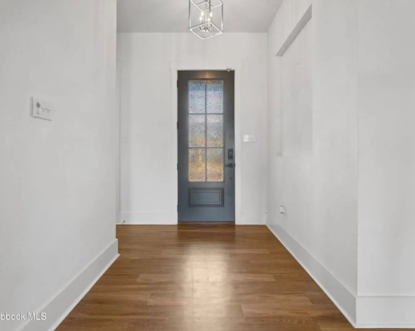 Newer 4 bed 3 bath now available in Wolforth — Photo 3