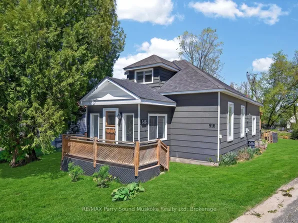 516 High St W, Georgian Bay, ON P0C 1H0