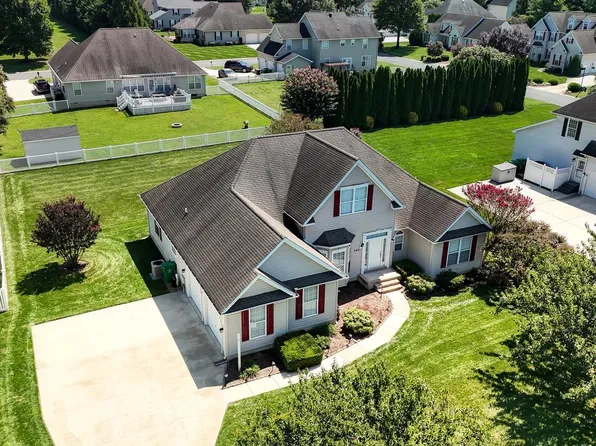 464 Orchard Grove Dr, Camden Wyoming, DE 19934