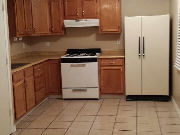 2nd image of 3205 Alta Monte Ct NE APT 1