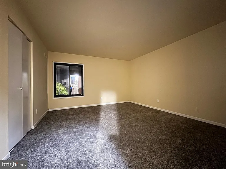10127 Prince Pl #303-11A — Photo 6