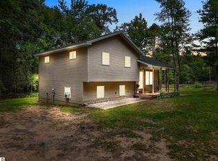 2433 S 47 1/4 Rd, Cadillac, MI 49601