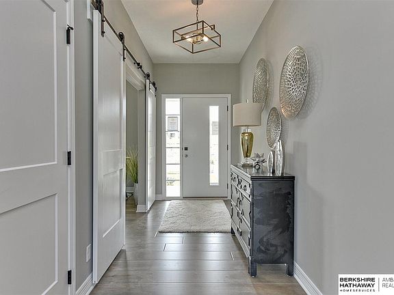 3rd image of 12361 Pheasant Run Ln