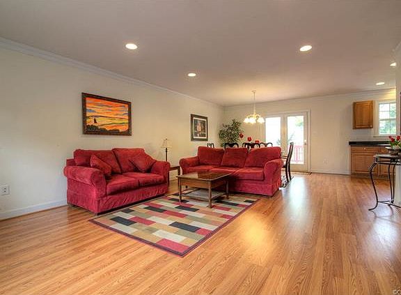 3rd image of 59 W 27th St