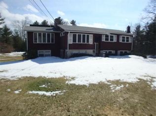 276 Batchelor St, Granby, MA 01033
