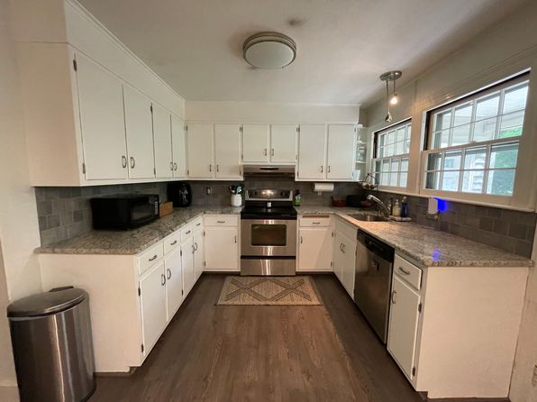 1059 Farmington Ave #1059