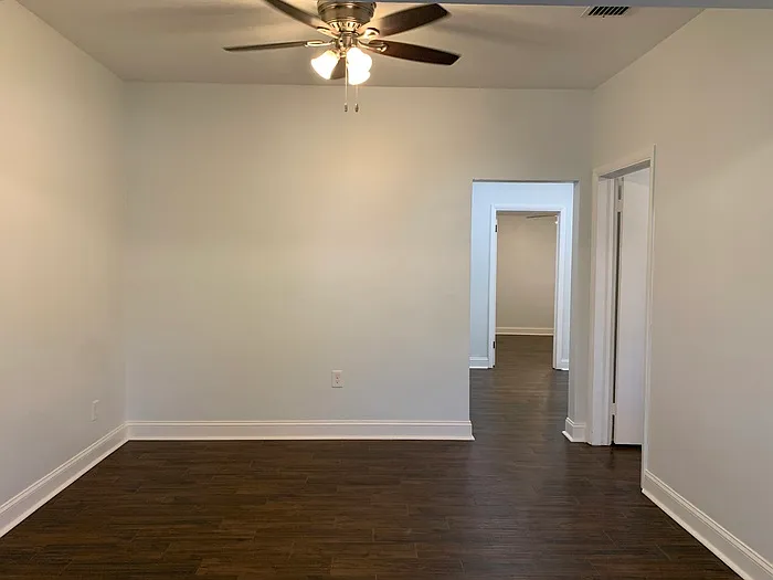 310 SW 2nd Ave — Photo 6