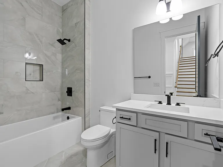 527 S Middleton Dr NW — Photo 14