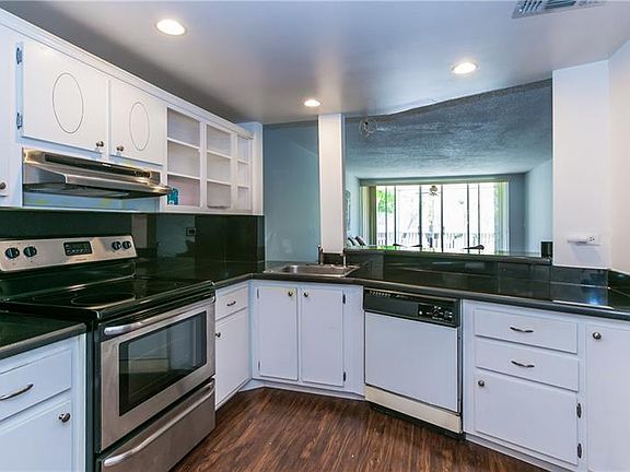 2nd image of 1690 NE 191st St APT 212-1
