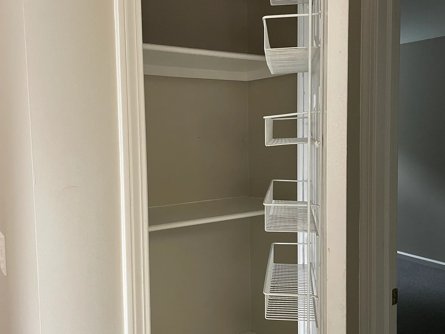2 bed, 1.0 bath, 900 sqft, $2,000 — Photo 4