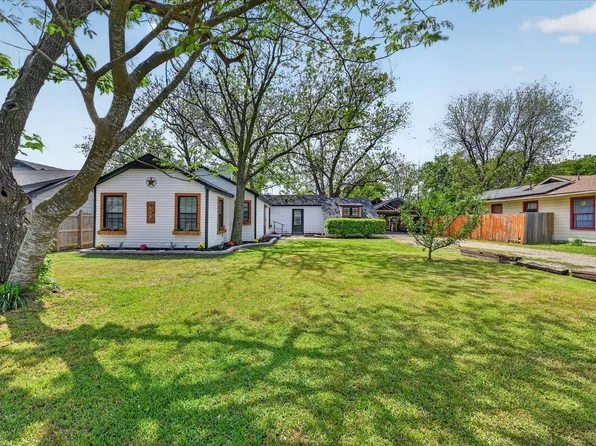 614 Bellevue Dr, Cleburne, TX 76033