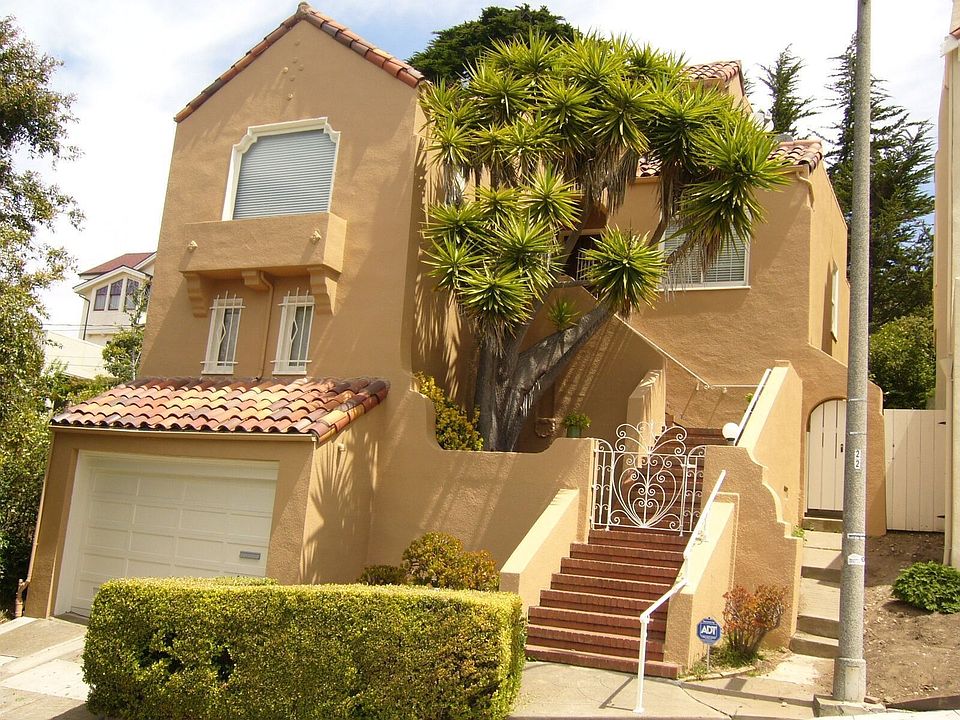 240 Kenwood Way