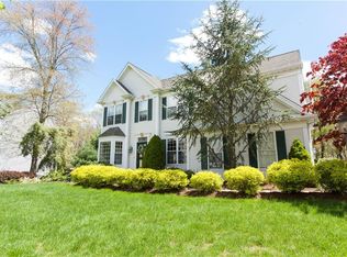 380 Sleepy Hollow Farm Rd, Warwick, RI 02886