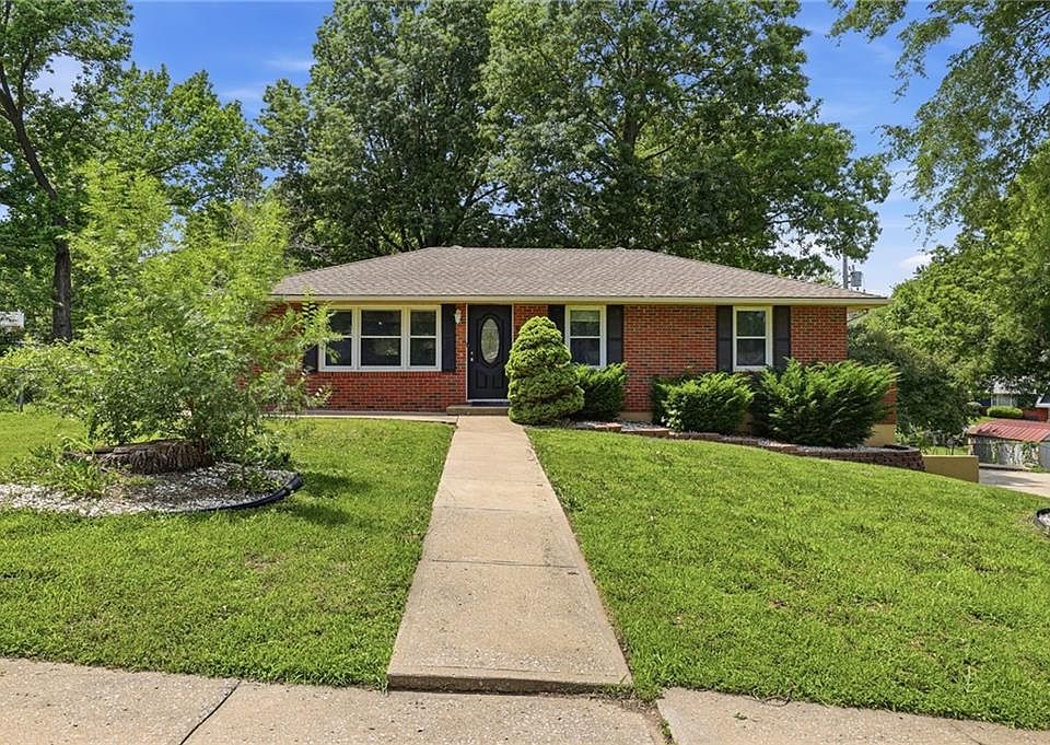 1st image of 8506 Maple Ave