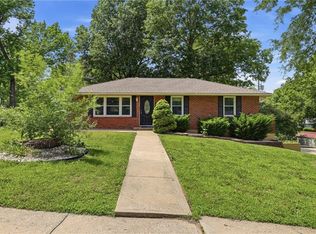8506 Maple Ave, Raytown, MO 64138