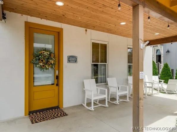 48 Center Ln, Eufaula, OK 74432